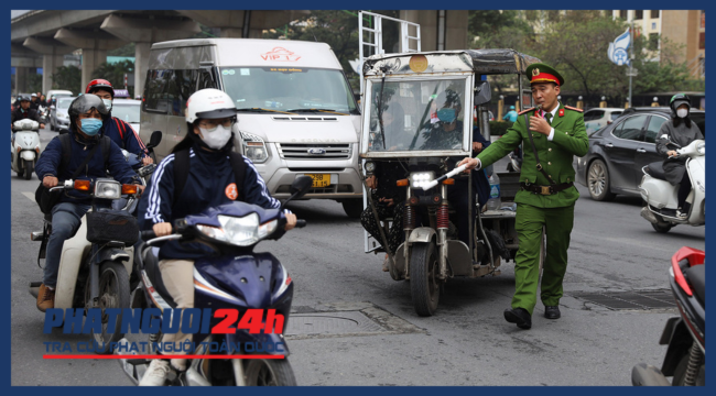 Tổ công tác của Công an quận Thanh Xuân dừng xử lý xe tự chế
